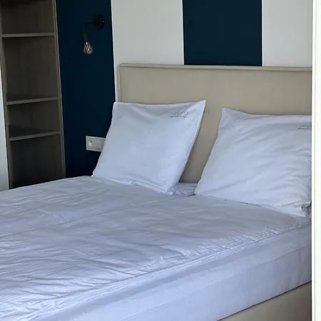 Ahava Olive Апартаменти *